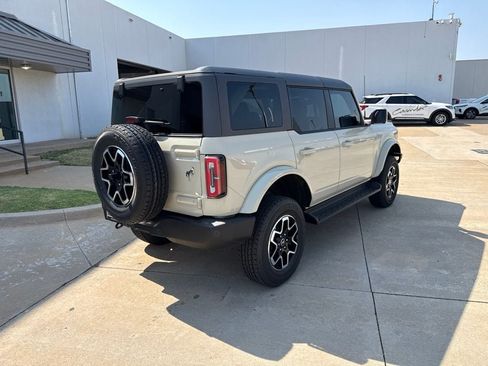 Used 2025 Ford Bronco Outer Banks AWD/4WD image 7