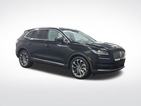 Used 2022 Lincoln Nautilus Reserve AWD/4WD image 3