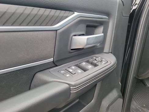 New 2026 RAM 3500 Big Horn AWD/4WD image 19