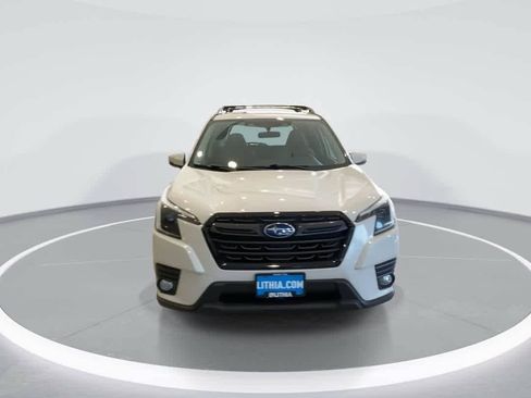 Used 2022 Subaru Forester Limited AWD/4WD image 3