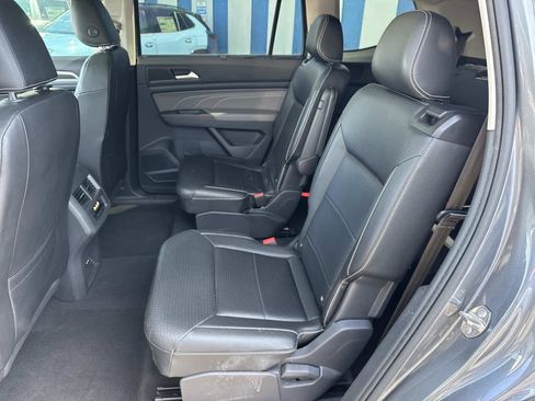 Used 2022 Volkswagen Atlas SE w/ Panoramic Sunroof Package image 14