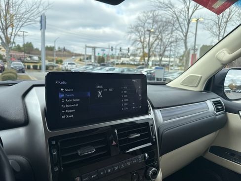 Used 2023 Lexus GX 460 Luxury image 15