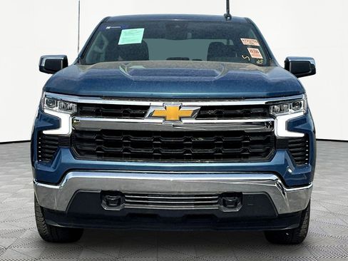 Used 2024 Chevrolet Silverado 1500 LT image 2