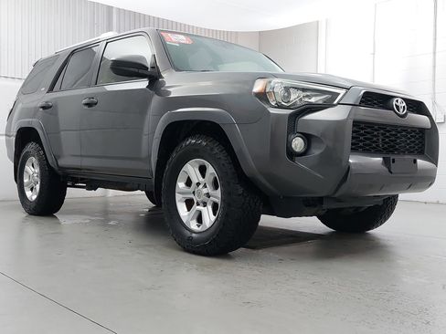 Used 2014 Toyota 4Runner image 9