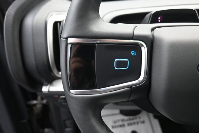 Certified 2025 Ford Expedition Active AWD/4WD image 12