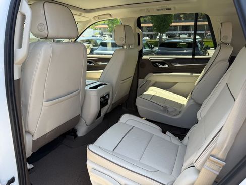 Used 2023 GMC Yukon Denali RWD image 16