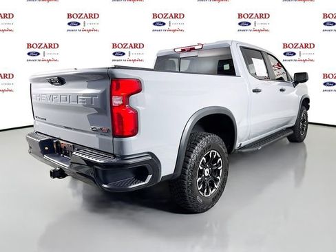 Used 2025 Chevrolet Silverado 1500 ZR2 w/ Technology Package image 8