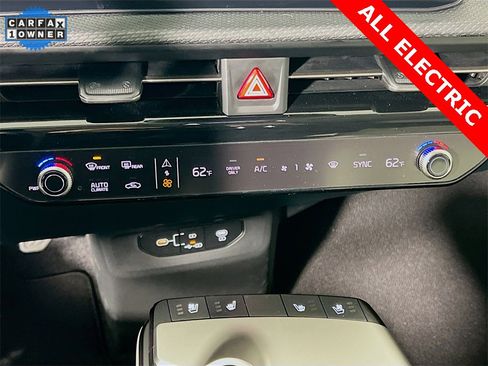 Certified 2025 Kia EV6 Wind image 17