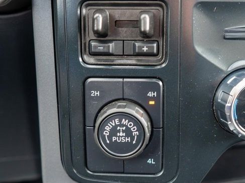 Used 2025 Ford F150 XLT w/ Equipment Group 303A High image 28