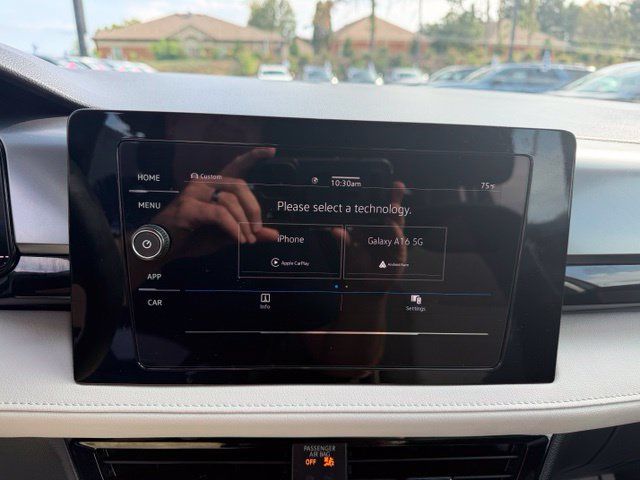 Certified 2025 Volkswagen Taos S AWD/4WD image 19