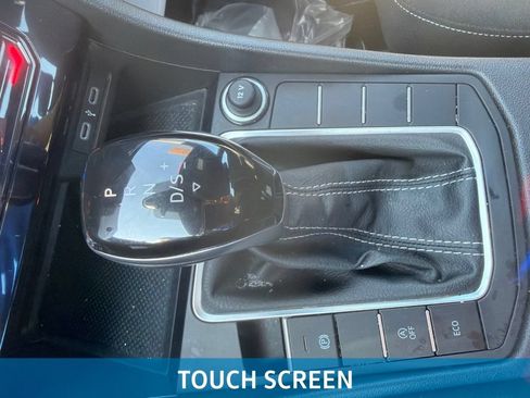 Used 2025 Volkswagen Jetta Sport FWD image 8