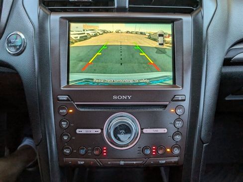 Used 2020 Ford Fusion Titanium image 22