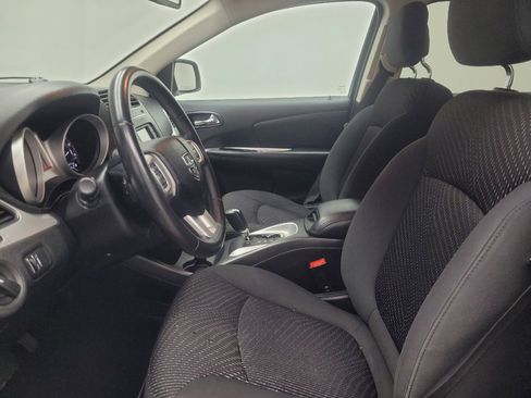 Used 2018 Dodge Journey SE w/ Connectivity Group FWD image 17