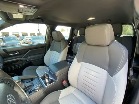 Used 2024 Toyota Tacoma TRD Sport w/ TRD Sport Upgrade Package AWD/4WD image 26