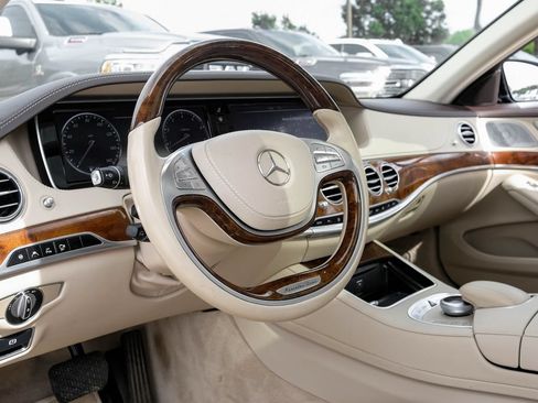 Used 2014 Mercedes-Benz S 550 Sedan image 12