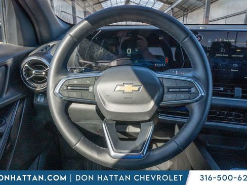 Used 2025 Chevrolet Equinox LT image 6