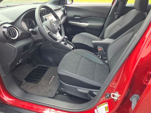 Used 2020 Nissan Kicks SV FWD image 21