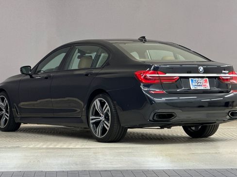 Used 2019 BMW 740i image 3