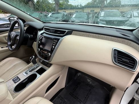 Used 2019 Nissan Murano SL w/ SL Technology Package FWD image 19