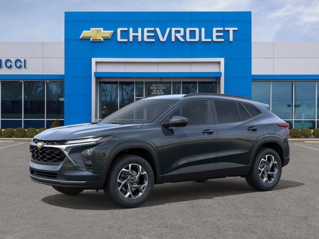 New 2026 Chevrolet Trax LT w/ Driver Confidence Package FWD image 2