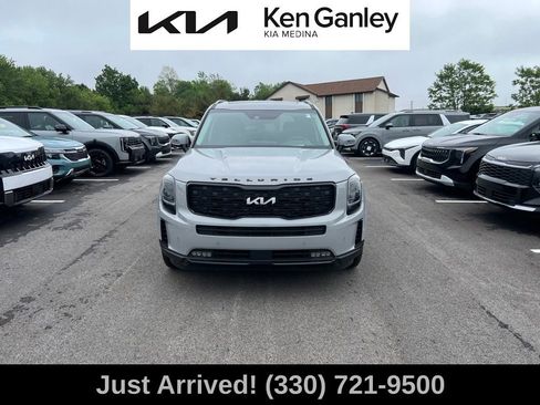 Certified 2022 Kia Telluride SX w/ SX Prestige Package AWD/4WD image 2
