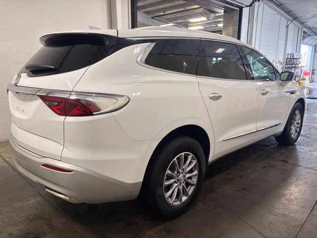 Used 2023 Buick Enclave Essence FWD image 4