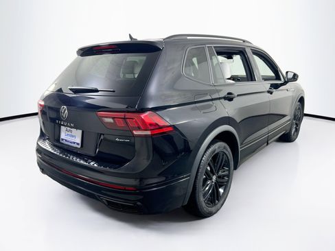 Used 2022 Volkswagen Tiguan SE R-Line AWD/4WD image 5