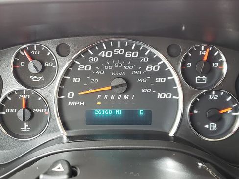 Used 2017 Chevrolet Express 2500 LS image 24