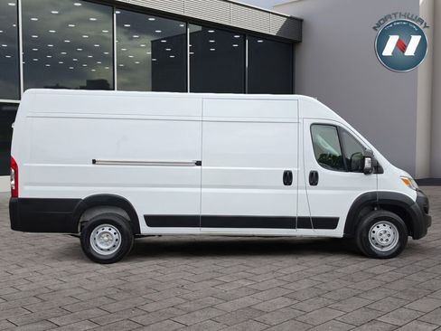 Used 2023 RAM ProMaster 3500 w/ Driver Convenience Group FWD image 6