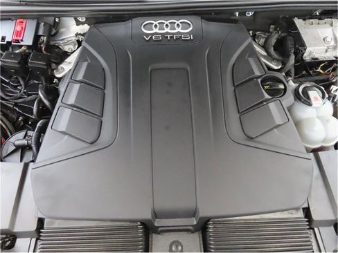 Used 2018 Audi Q7 3.0T Premium Plus w/ Premium Plus Package image 37