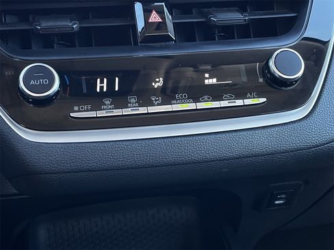 Used 2024 Toyota Corolla LE image 18