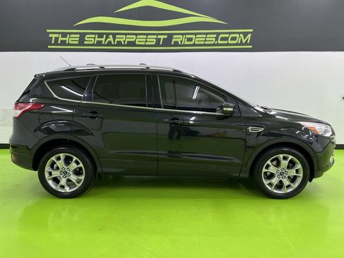 Used 2015 Ford Escape Titanium w/ Equipment Group 301A AWD/4WD image 11