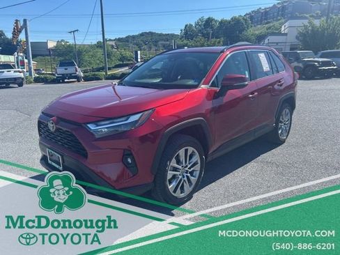 Used 2022 Toyota RAV4 XLE Premium AWD/4WD image 1