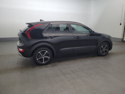 Used 2023 Kia Niro LX FWD image 10