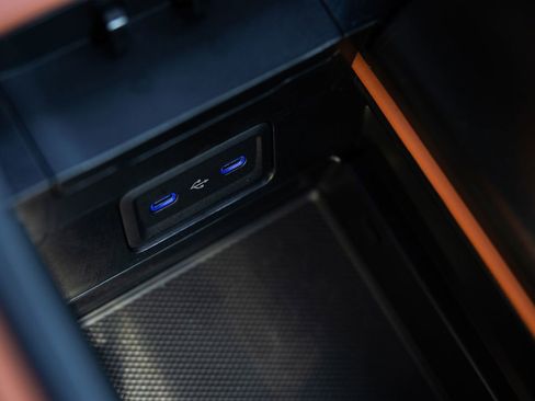 Used 2024 Mercedes-Benz AMG GT 63 image 25