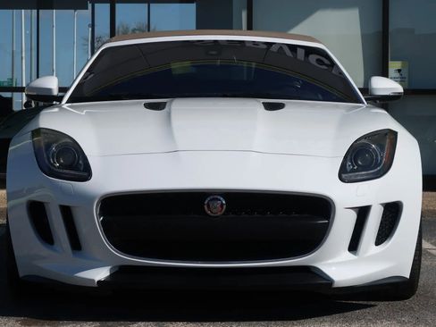 Used 2017 Jaguar F-TYPE Convertible image 2