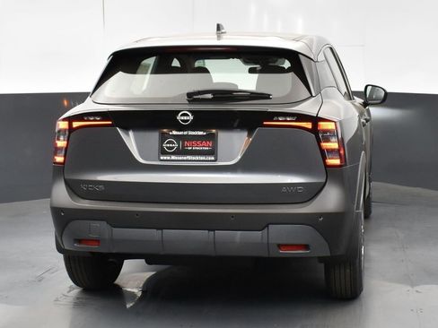 Used 2025 Nissan Kicks S image 7