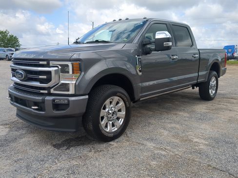 Certified 2022 Ford F250 Platinum AWD/4WD image 6