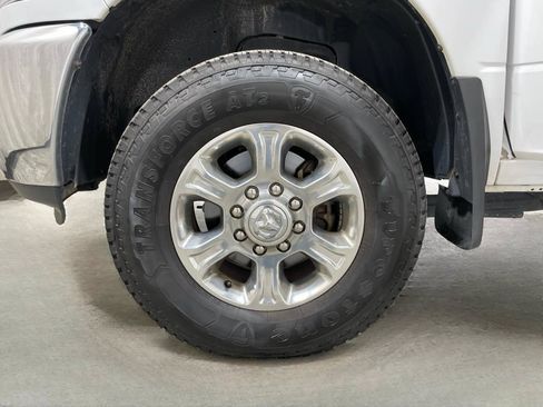 Used 2018 RAM 2500 SLT AWD/4WD image 6