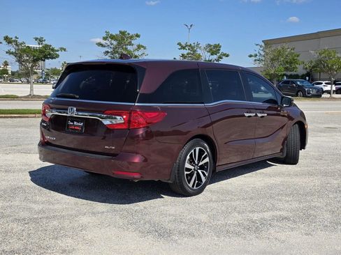 Used 2018 Honda Odyssey Elite image 5