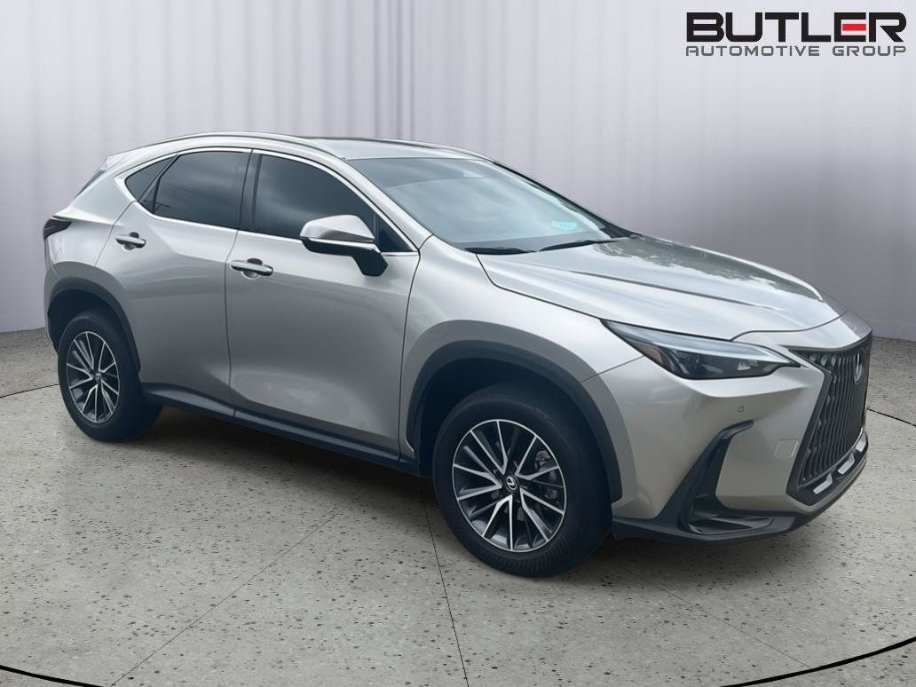 Used 2025 Lexus NX 250 FWD w/ Accessory Package (2T) image 2