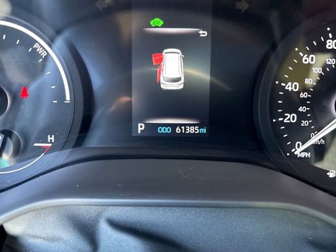 Used 2021 Toyota Sienna XSE image 20