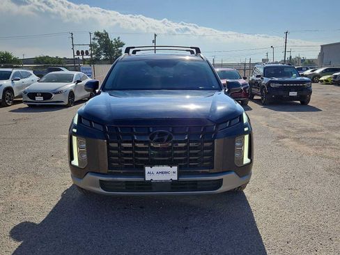 Used 2023 Hyundai Palisade Limited FWD image 3