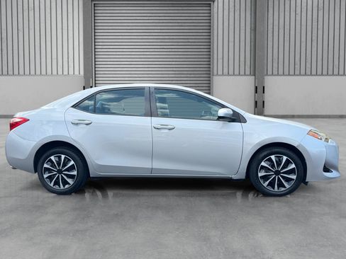 Used 2017 Toyota Corolla LE FWD image 31