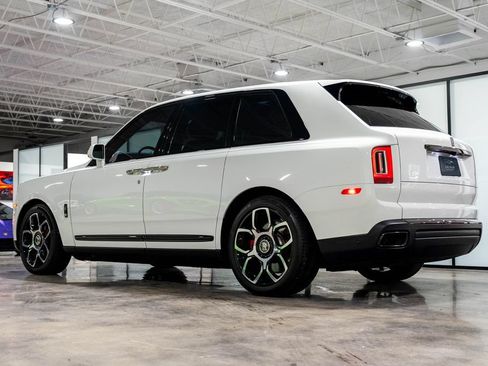 Used 2022 Rolls-Royce Cullinan Black Badge AWD/4WD image 13