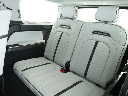 Used 2024 Rivian R1S Adventure AWD/4WD image 22