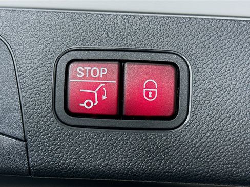 Used 2022 Mercedes-Benz GLC 300 4MATIC image 28