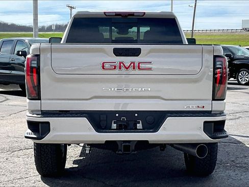 New 2026 GMC Sierra 2500 AT4 w/ AT4 Premium Plus Package AWD/4WD image 4