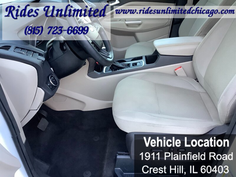 Used 2017 Ford Escape SE AWD/4WD image 11