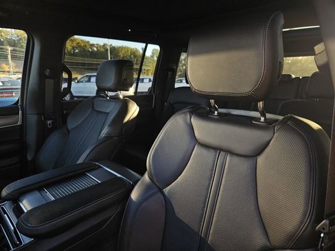 New 2025 Jeep Wagoneer Series II w/ Premium Group I image 23